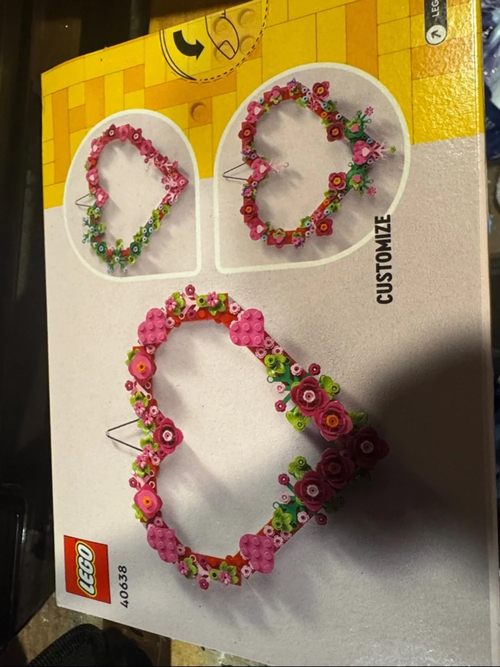 LEGO Pink and Green Floral Heart Wreath Ornament - Picture 2 of 2